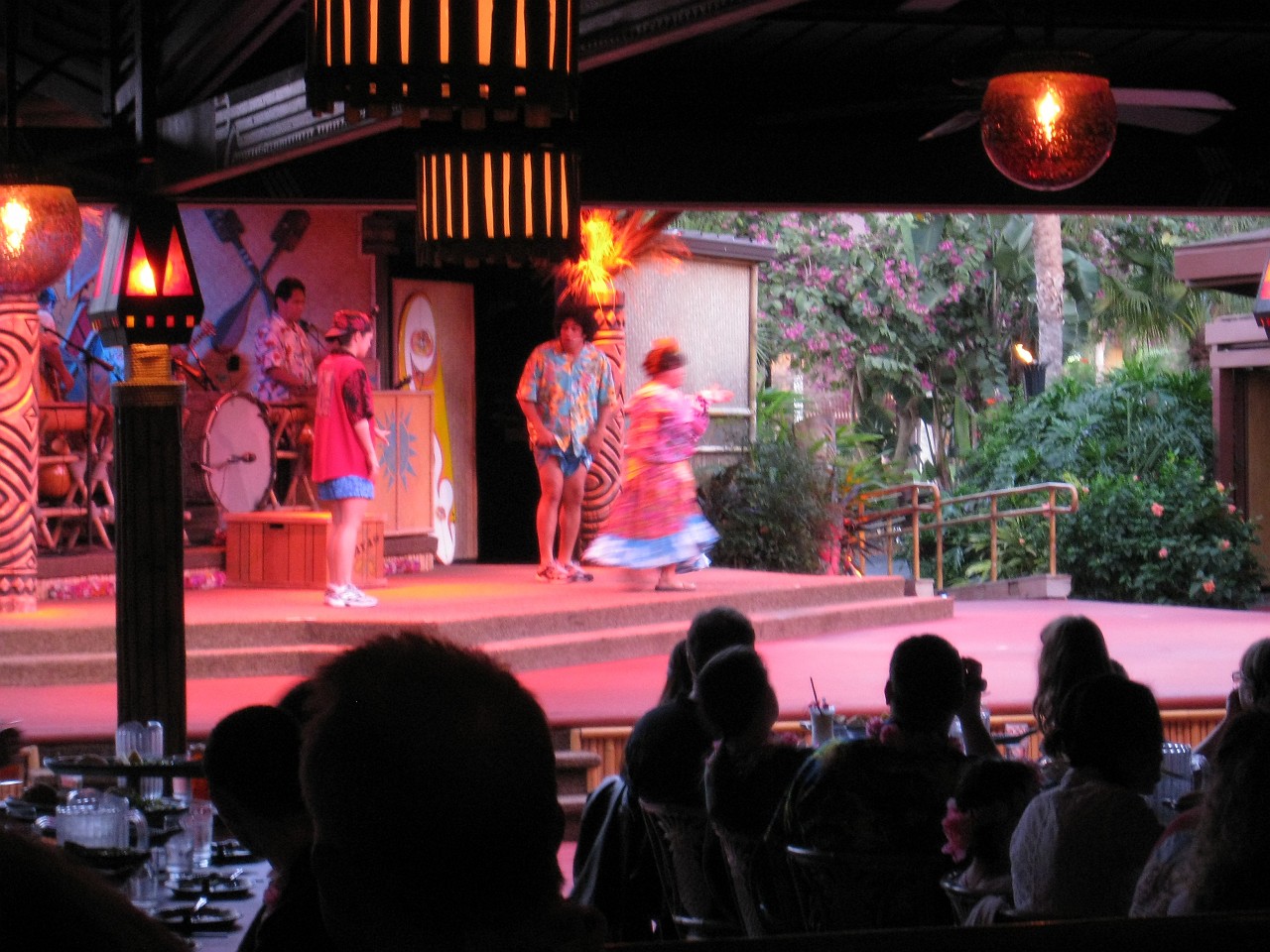 Vacation 2007-12 - Disney Parks  0328.jpg - The 2007-08 vacation to Florida included Disney World. We visited some of the larger theme Resorts along with Animal Kingdom and Disney Hollywood Studios.